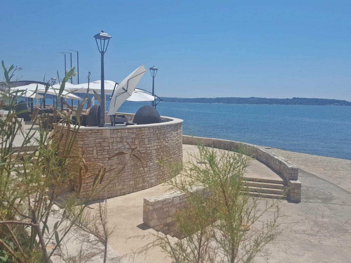 Villa Jessica Novigrad Istria 外观 照片